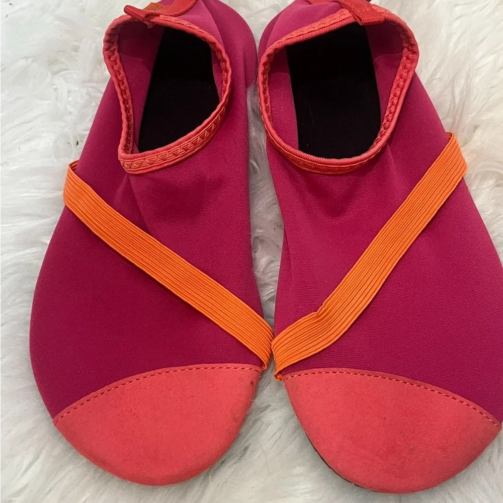 FITKICKS PINK/ORANGE ELASTIC SHOES SIZE Large YOGA SHOES - Picture 6 of 7